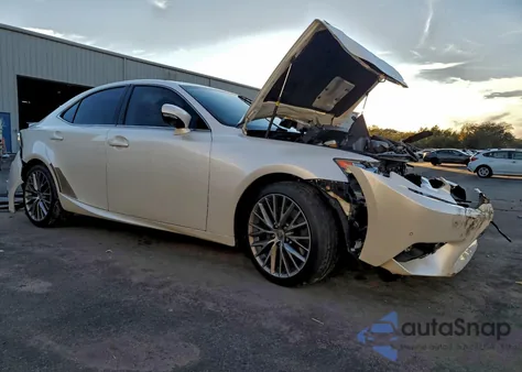 2016 Lexus Is 200T z USA, uszkodzony, nr VIN JTHBA1D25G5009036